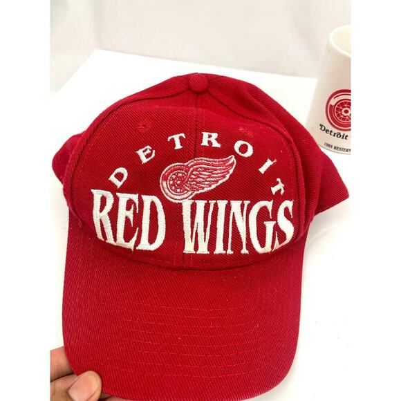 VTG Detroit Red Wings Snapback Hat License Plate Mugs Cups NHL Rare 1990s Hockey - Picture 2 of 13